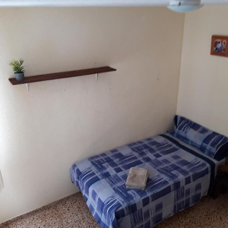 Central Accommodation Alicante Exteriör bild