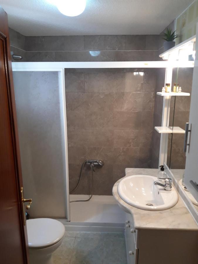 Central Accommodation Alicante Exteriör bild